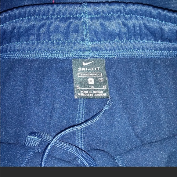 Nike Women’s Athletic Logo Leggings NWOT - Picture 6 of 7